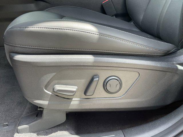 new 2025 Kia Sorento car, priced at $33,714