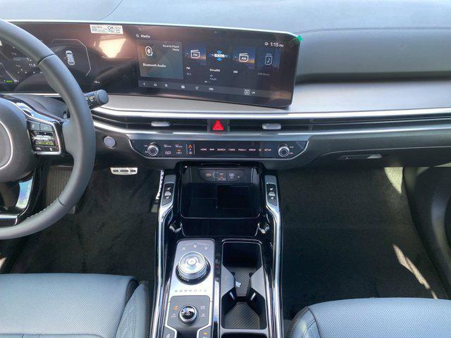 new 2025 Kia Sorento Hybrid car, priced at $47,691