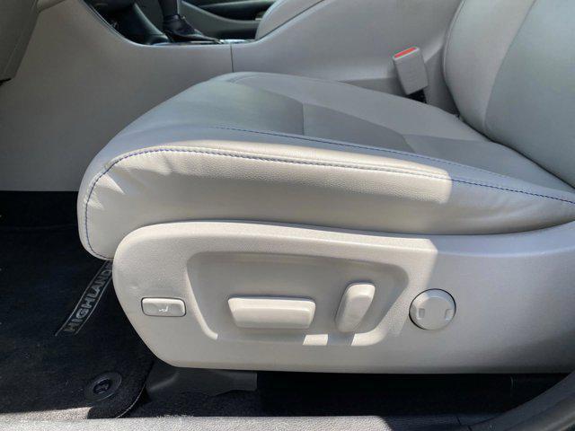 used 2019 Toyota Highlander car, priced at $24,799