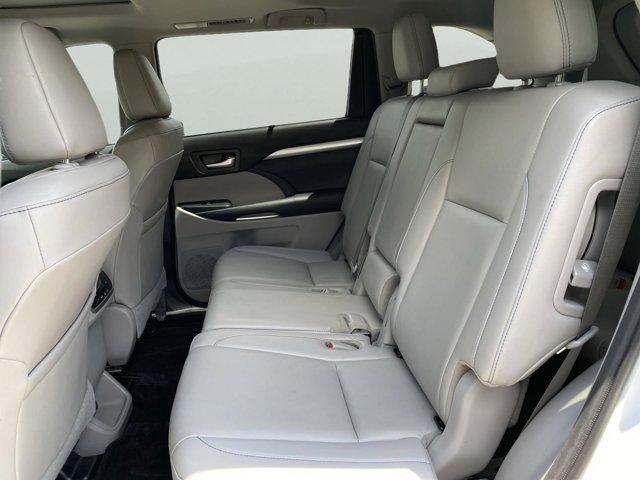 used 2019 Toyota Highlander car, priced at $24,799