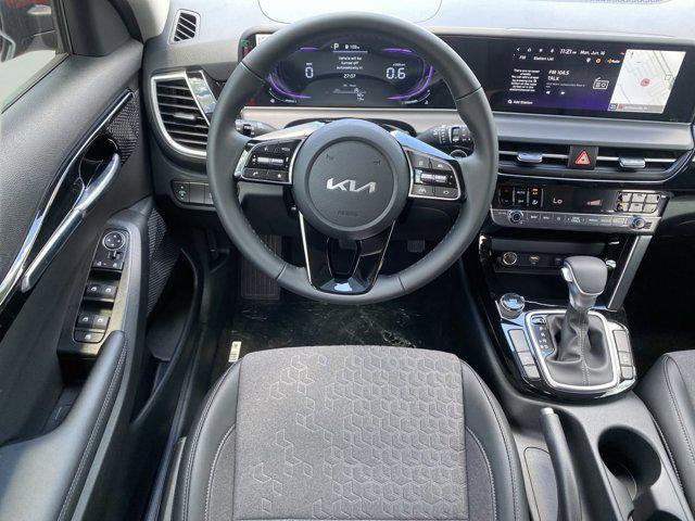 new 2025 Kia Seltos car, priced at $24,942