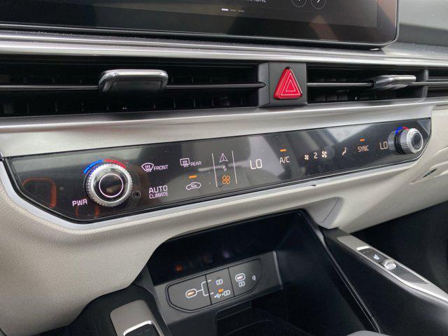 new 2025 Kia Sorento car, priced at $34,268
