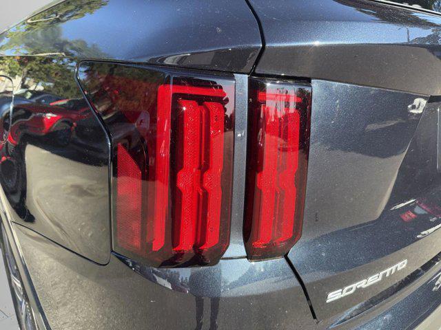 used 2023 Kia Sorento Hybrid car, priced at $33,978