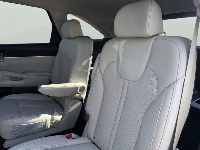 used 2023 Kia Sorento Hybrid car, priced at $33,978