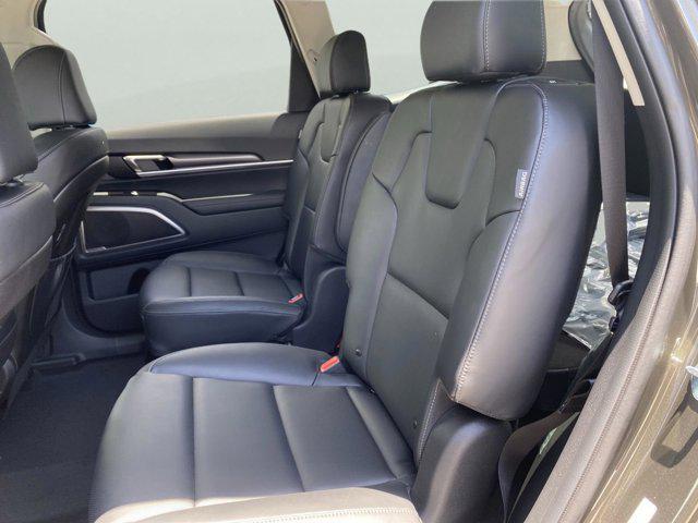 new 2025 Kia Telluride car, priced at $39,825