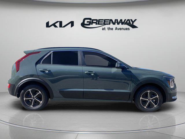 new 2025 Kia Niro car, priced at $30,128