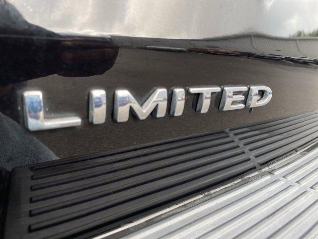 used 2019 Ford Expedition car, priced at $31,998