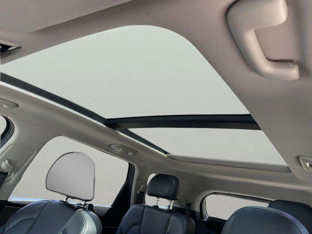 used 2021 Kia Sorento car, priced at $25,540
