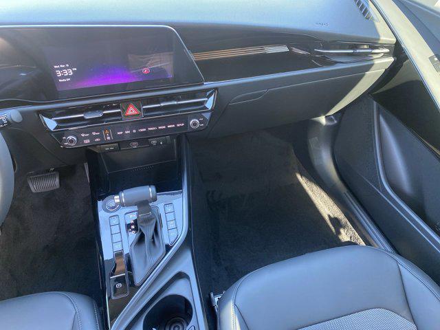 new 2025 Kia Niro car, priced at $29,595