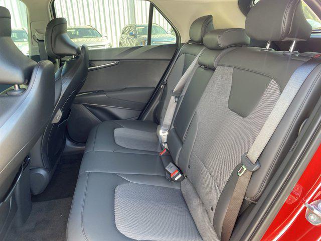 new 2025 Kia Niro car, priced at $29,595