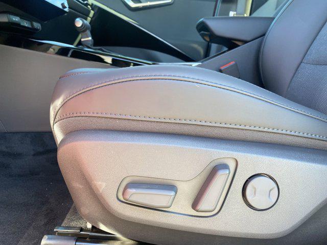 new 2025 Kia Niro car, priced at $29,595