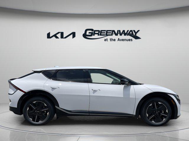 new 2025 Kia EV6 car, priced at $46,402