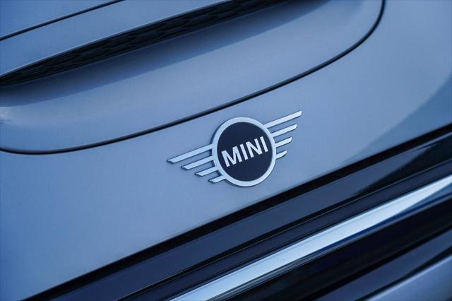 new 2024 MINI Hardtop car, priced at $38,485