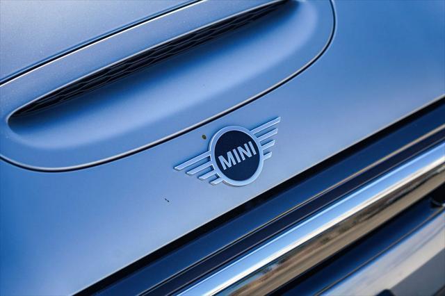 new 2024 MINI Hardtop car, priced at $35,780