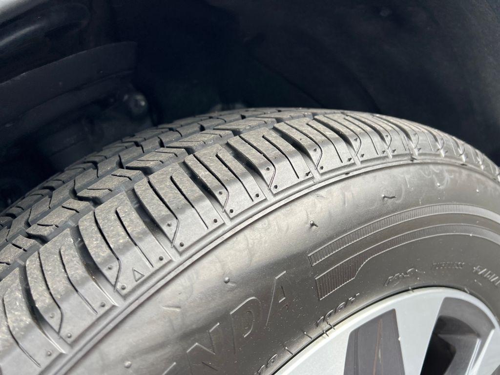 used 2023 Toyota Highlander car, priced at $34,888