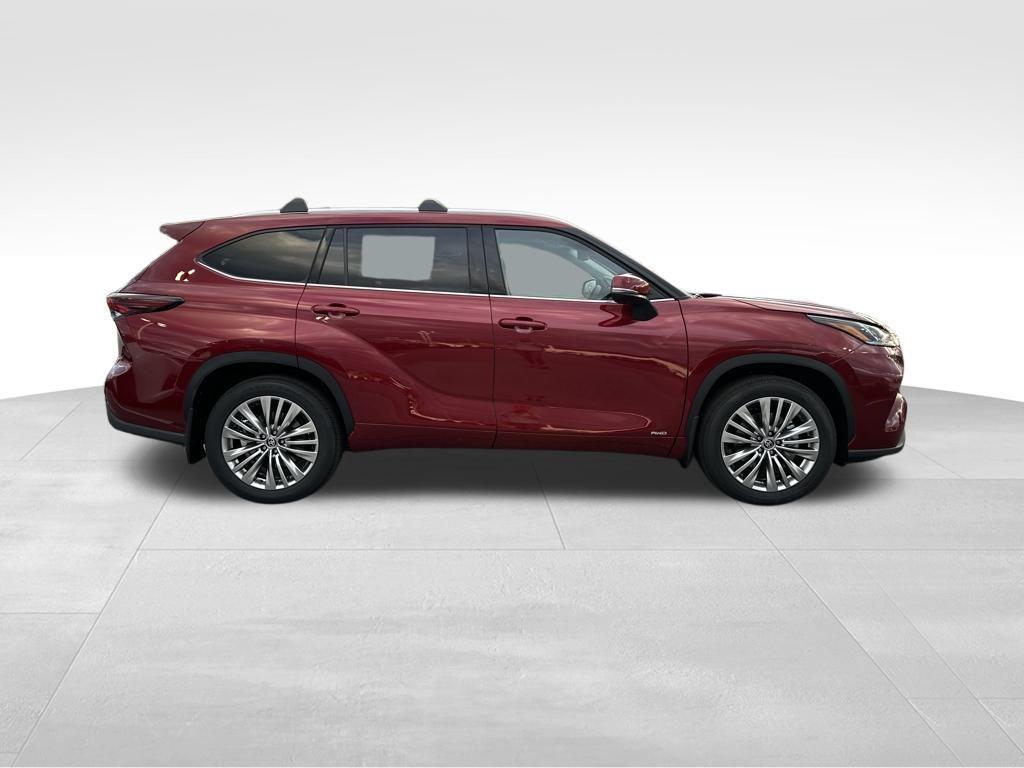 new 2026 Toyota Highlander Hybrid car, priced at $57,212