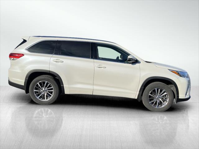 used 2018 Toyota Highlander car, priced at $26,988