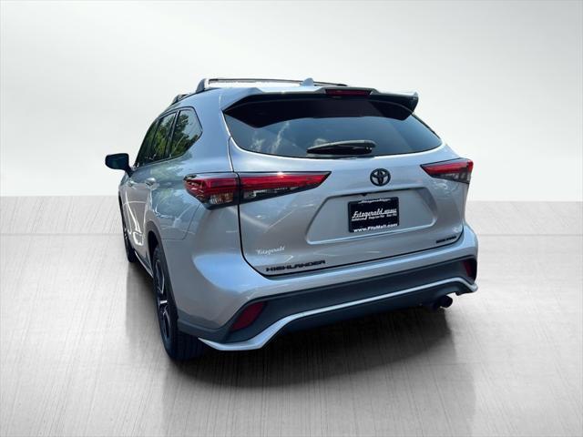 used 2021 Toyota Highlander car, priced at $32,288