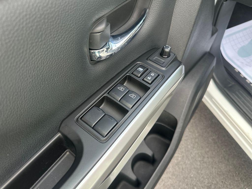 used 2024 Nissan Titan car, priced at $41,988