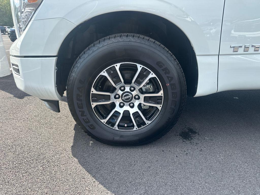 used 2024 Nissan Titan car, priced at $41,988