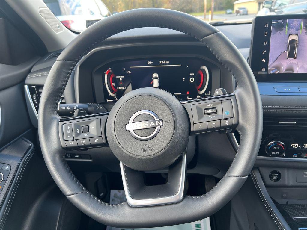 used 2024 Nissan Rogue car, priced at $30,888