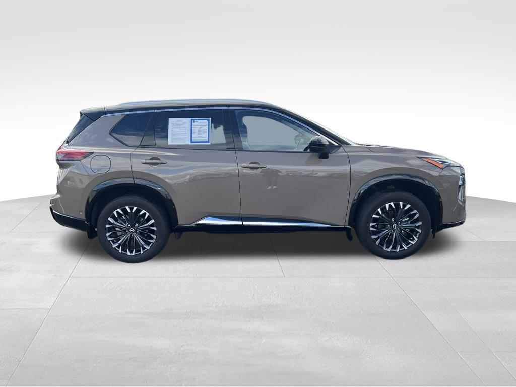 used 2024 Nissan Rogue car, priced at $30,888