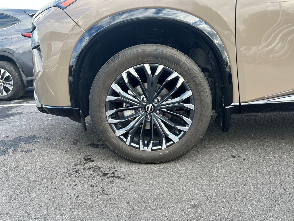 used 2024 Nissan Rogue car, priced at $30,888