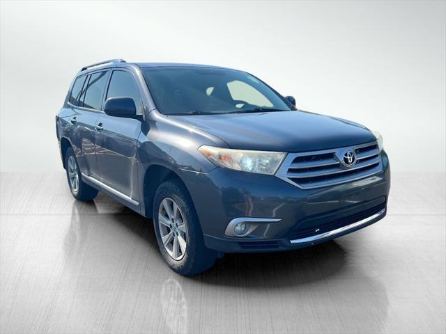 used 2013 Toyota Highlander car, priced at $9,988