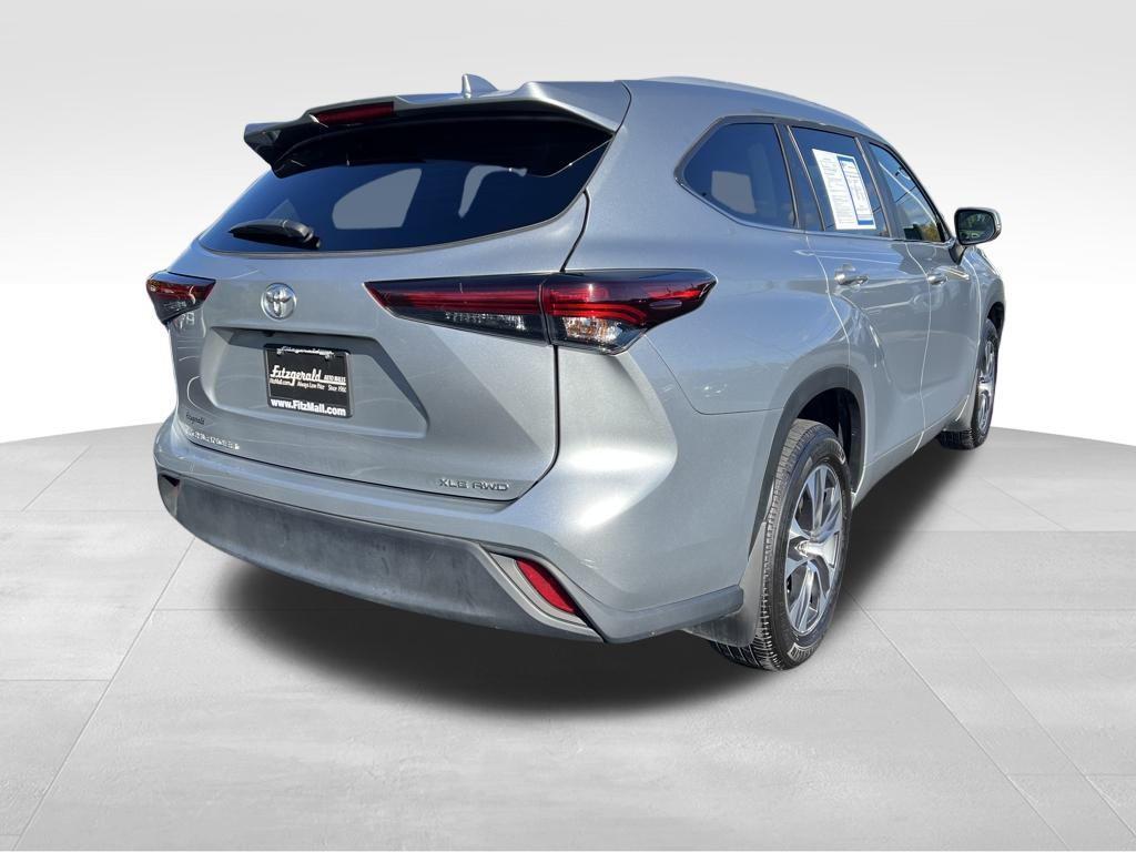 used 2024 Toyota Highlander car, priced at $38,888