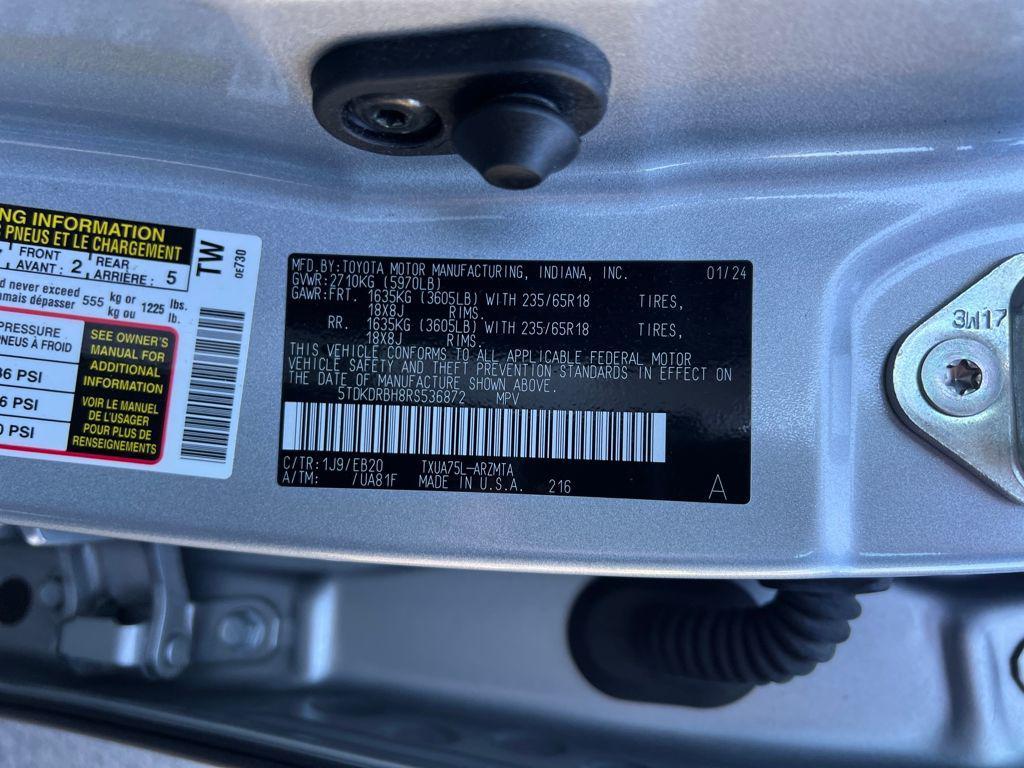 used 2024 Toyota Highlander car, priced at $38,888