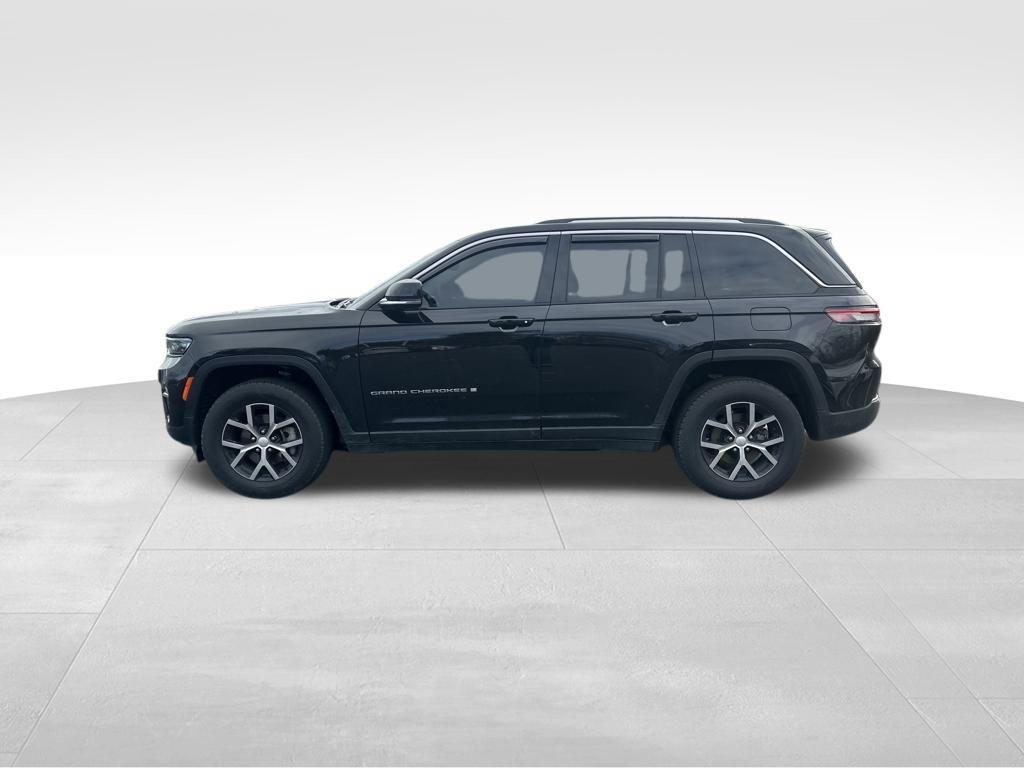used 2023 Jeep Grand Cherokee car, priced at $31,488