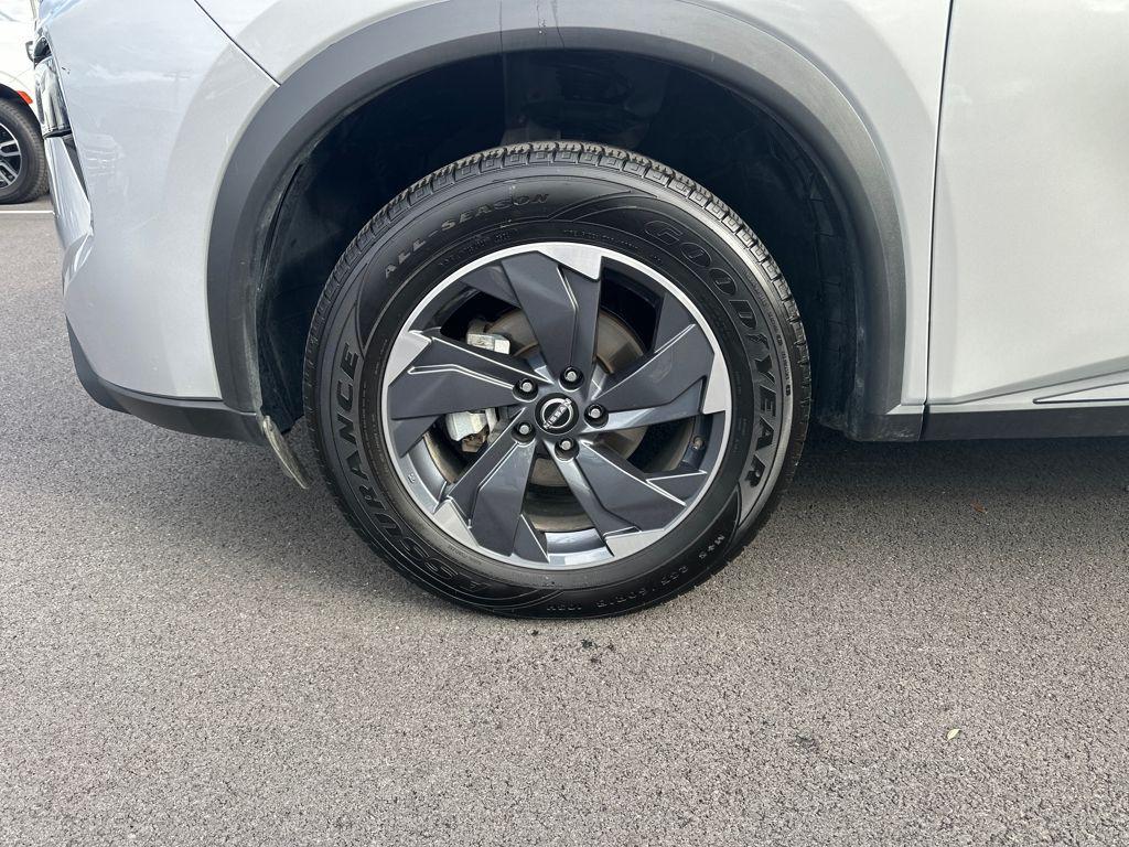 used 2024 Nissan Rogue car, priced at $18,388