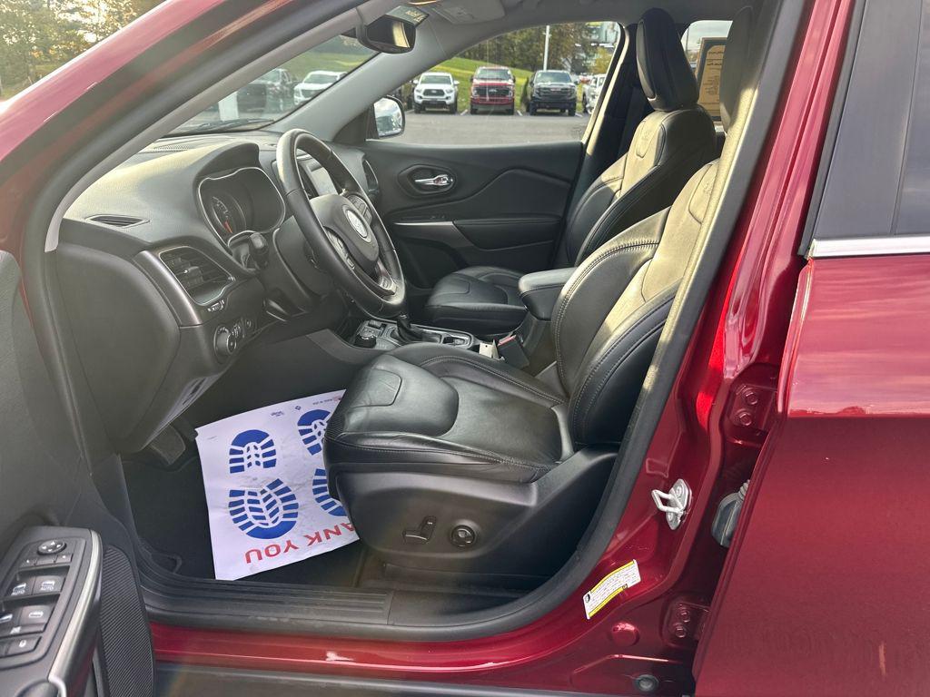 used 2020 Jeep Cherokee car, priced at $14,988