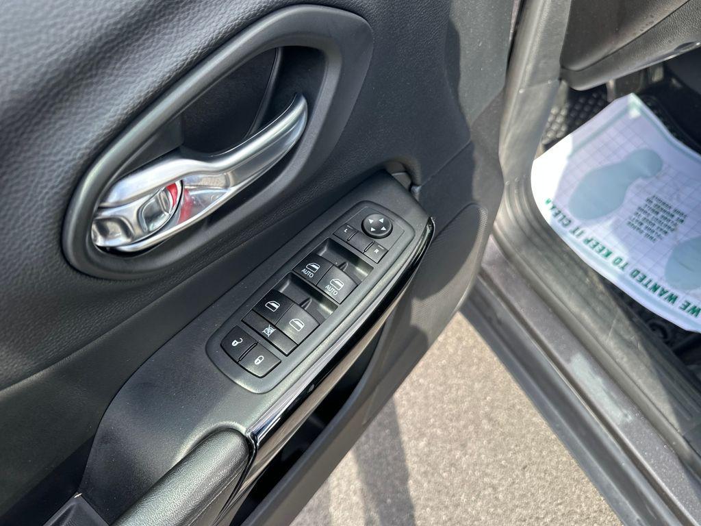 used 2020 Jeep Cherokee car, priced at $18,688