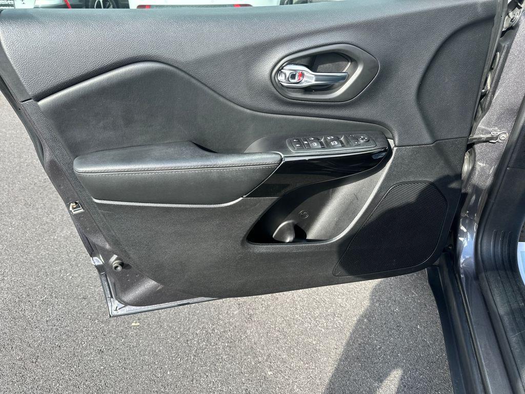 used 2020 Jeep Cherokee car, priced at $18,688