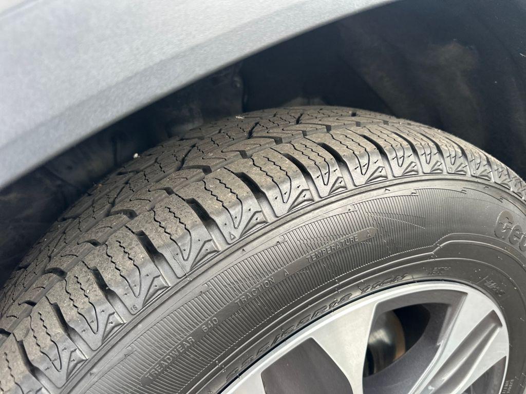 used 2022 Toyota Highlander car, priced at $32,488