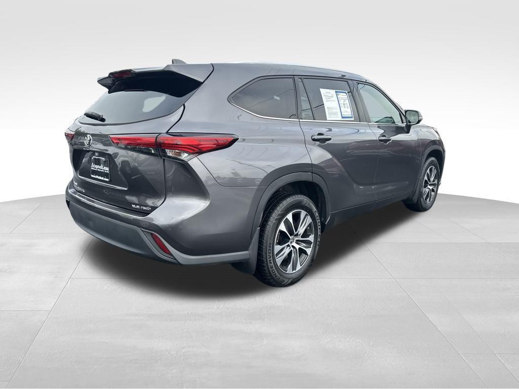 used 2021 Toyota Highlander car, priced at $27,988