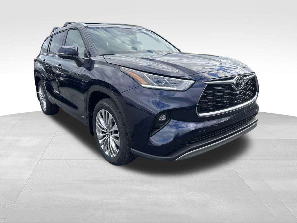 new 2025 Toyota Highlander Hybrid car, priced at $55,167