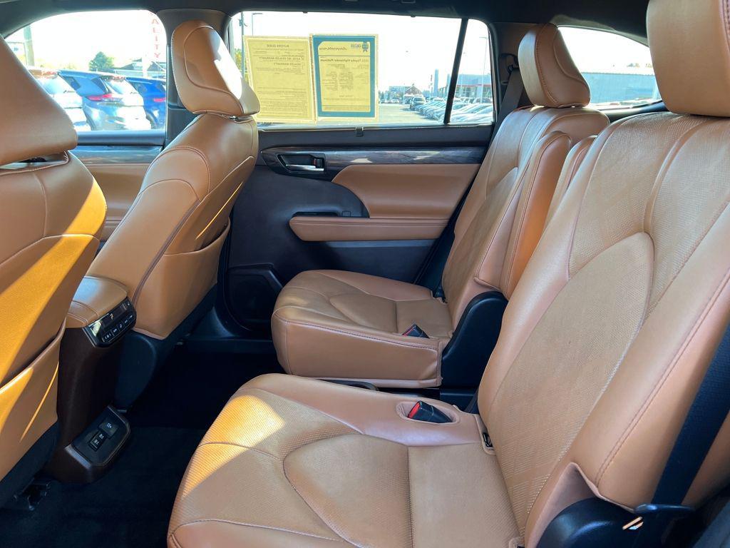 used 2021 Toyota Highlander car, priced at $35,988