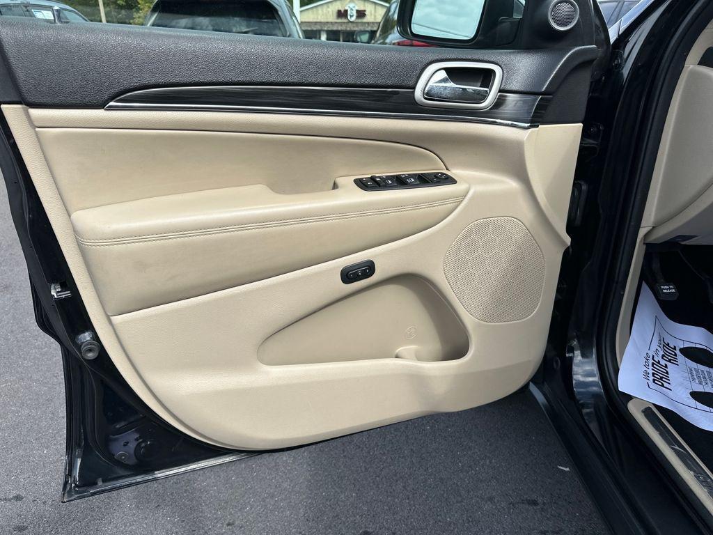 used 2021 Jeep Grand Cherokee car, priced at $20,888