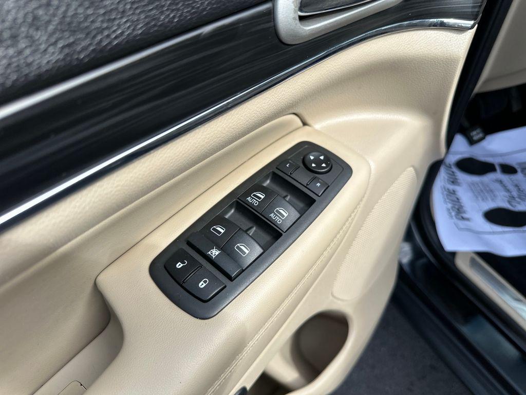 used 2021 Jeep Grand Cherokee car, priced at $20,888