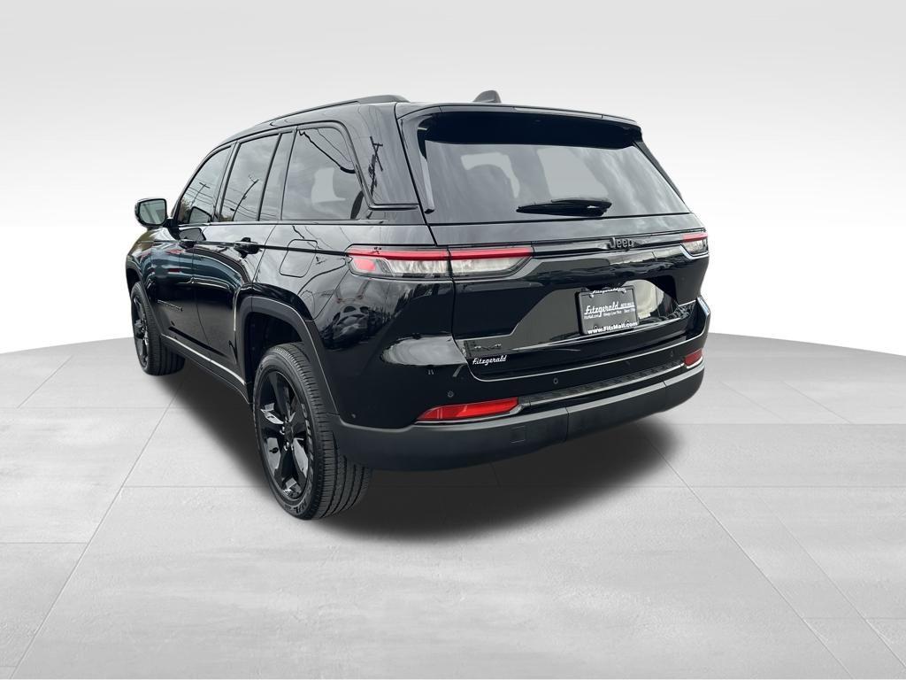 used 2023 Jeep Grand Cherokee car, priced at $32,888