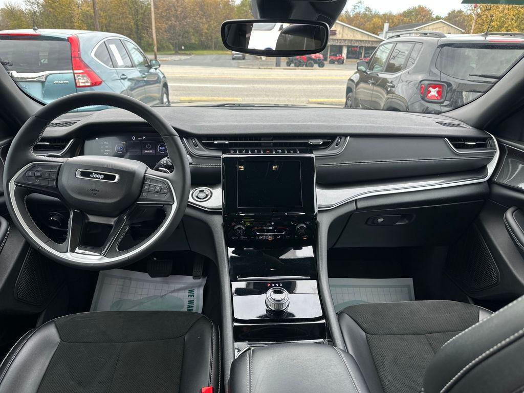 used 2023 Jeep Grand Cherokee car, priced at $32,888