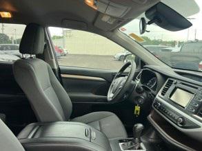 used 2019 Toyota Highlander car, priced at $21,988