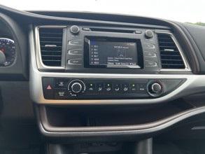 used 2019 Toyota Highlander car, priced at $21,988
