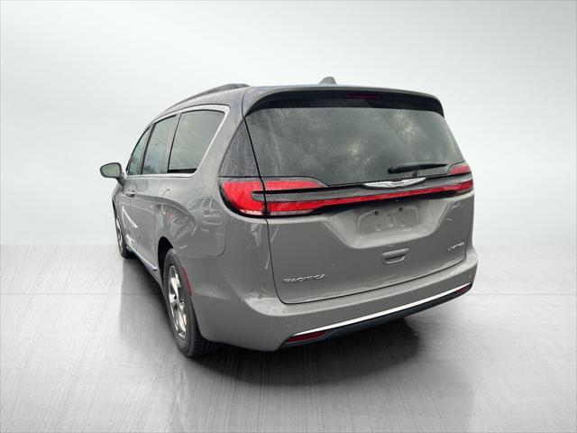 used 2022 Chrysler Pacifica car, priced at $27,488