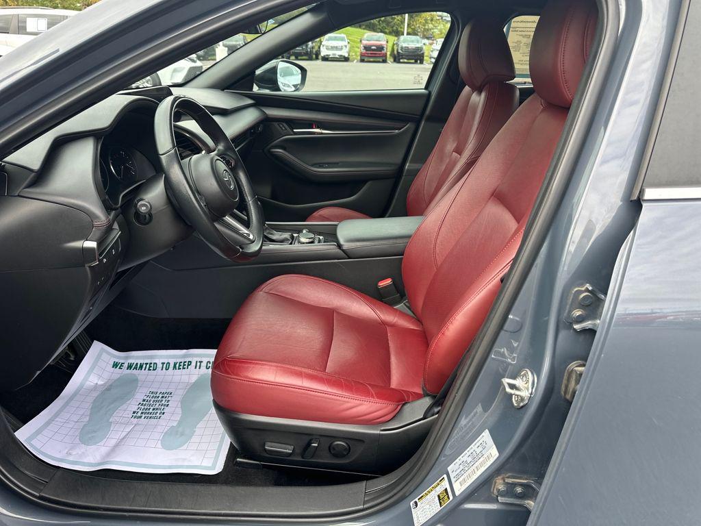 used 2024 Mazda Mazda3 car, priced at $21,888