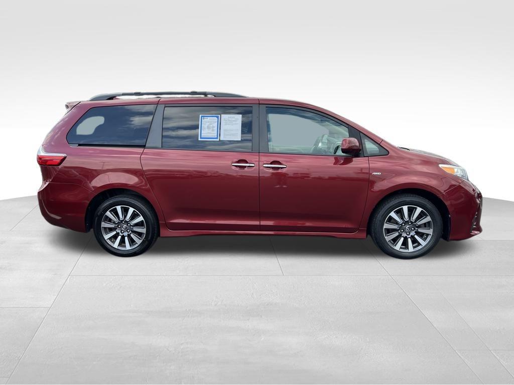 used 2018 Toyota Sienna car, priced at $27,888