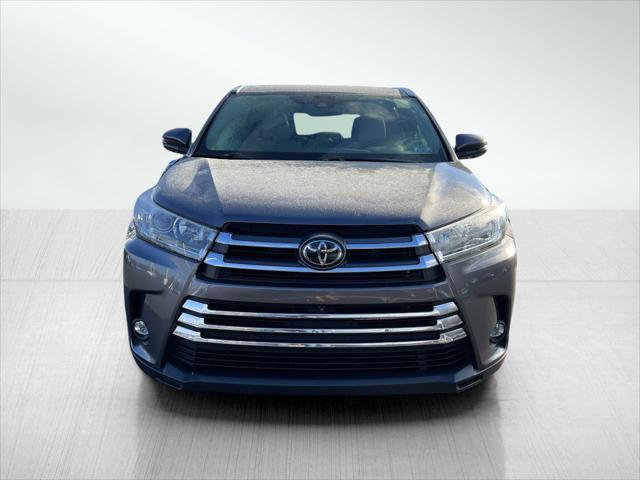 used 2019 Toyota Highlander car, priced at $26,488