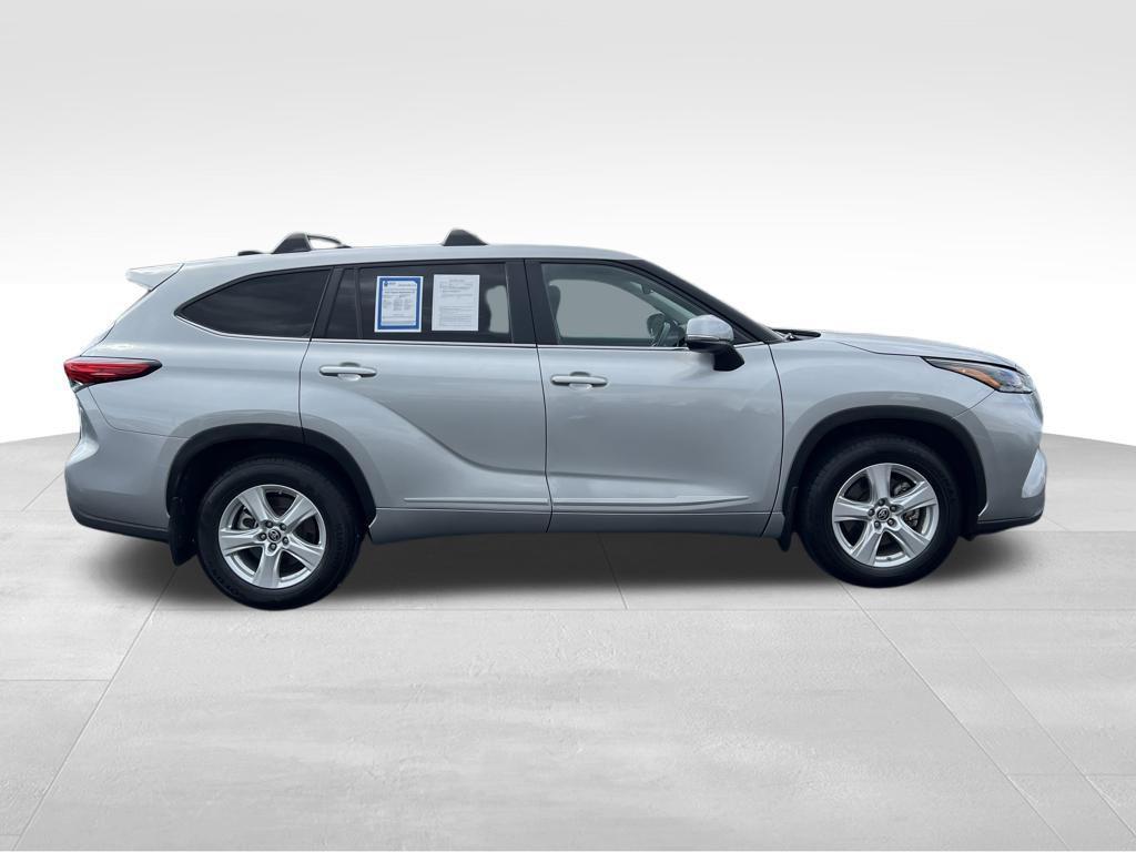 used 2023 Toyota Highlander car, priced at $29,888